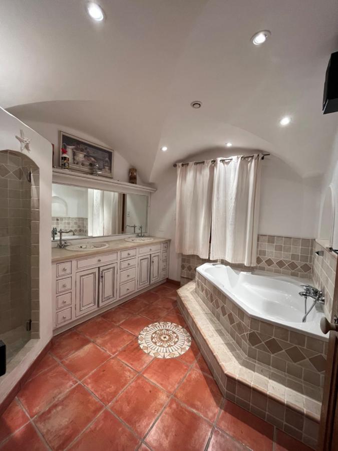 فيلا Le Cabanon Des Cigales Provencale Puyméras المظهر الخارجي الصورة